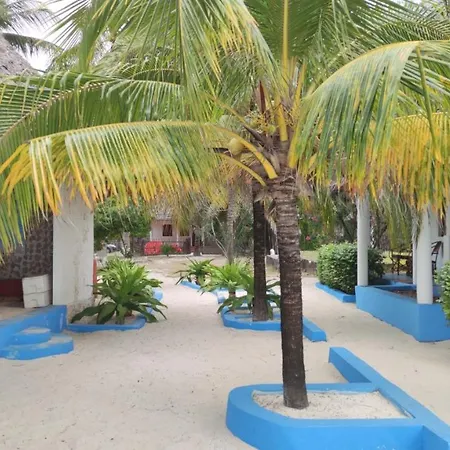 Oasis Beach Inn